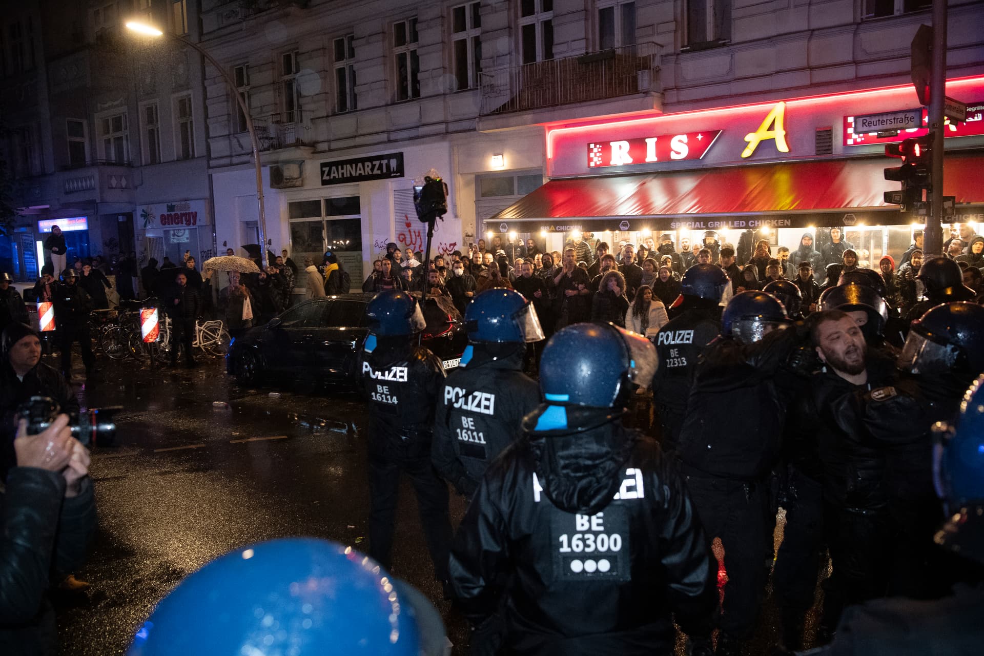 Nach Jubel-Partys von Israel-Hassern: CDU will Terror-Verherrlicher ausweisen